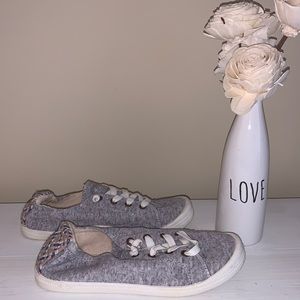 Roxy Surf slip on’s size 9 -  NEW